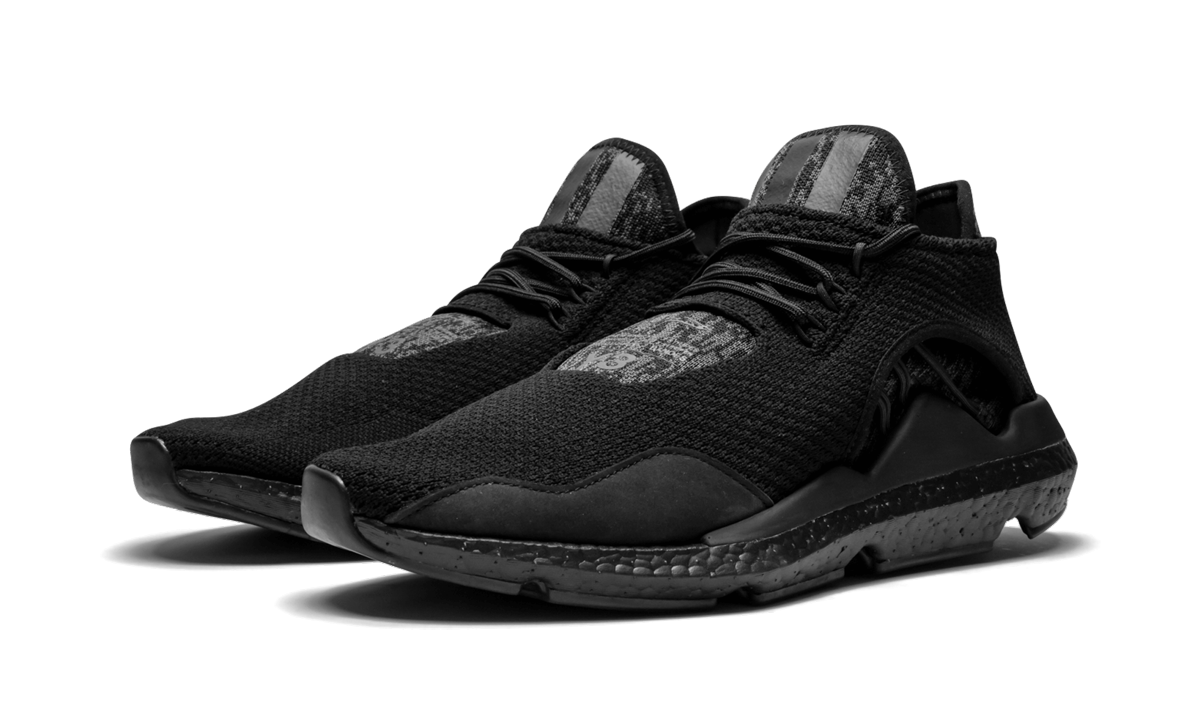 Y-3 SAIKOU "Triple Black" AC7197